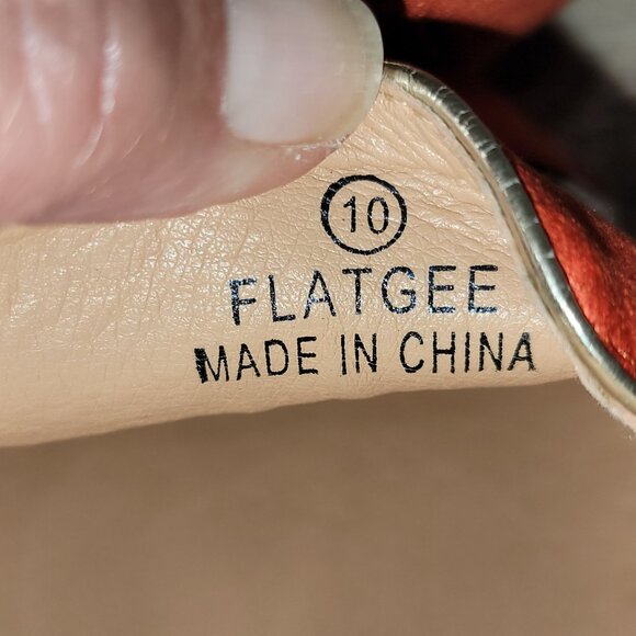 Giraffe Embroidered Orange Suede Flats Womens Size 10 Animal Print Slip-On Shoes - Picture 7 of 9